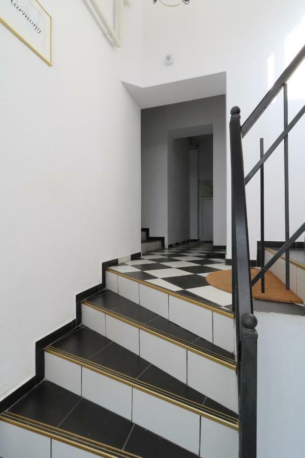 Casa Barasti Apartament Bucureşti